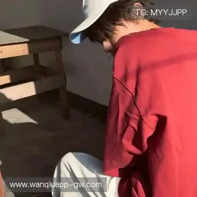 柳渤霆